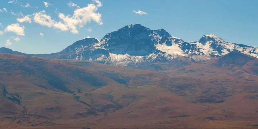Trekking en el Monte Aragats: un desafío inolvidable